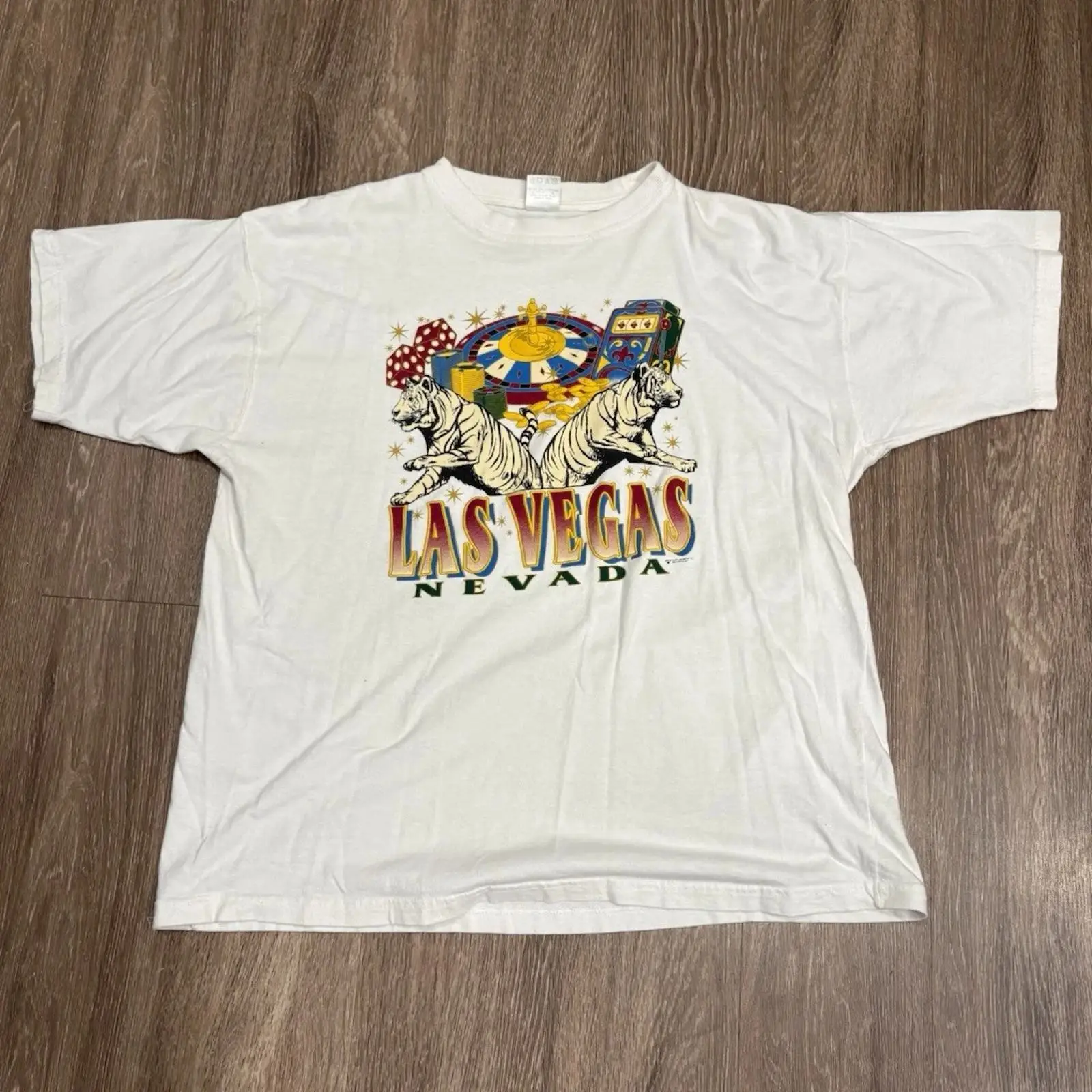Vintage Vegas Fashion - เสื้อยืดลายเสือคาสิโนลาสเวกัสสำหรับผู้ชาย ไซส์ L สีขาว ผ้าฝ้าย ทรงคอกลม
