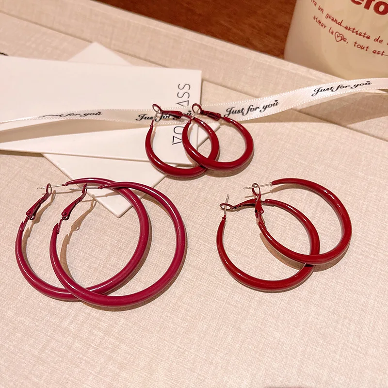 Charm อินเทรนด์ไวน์แดงเรขาคณิต - Vintage Fashion Korea บทวิจารณ์และราคา