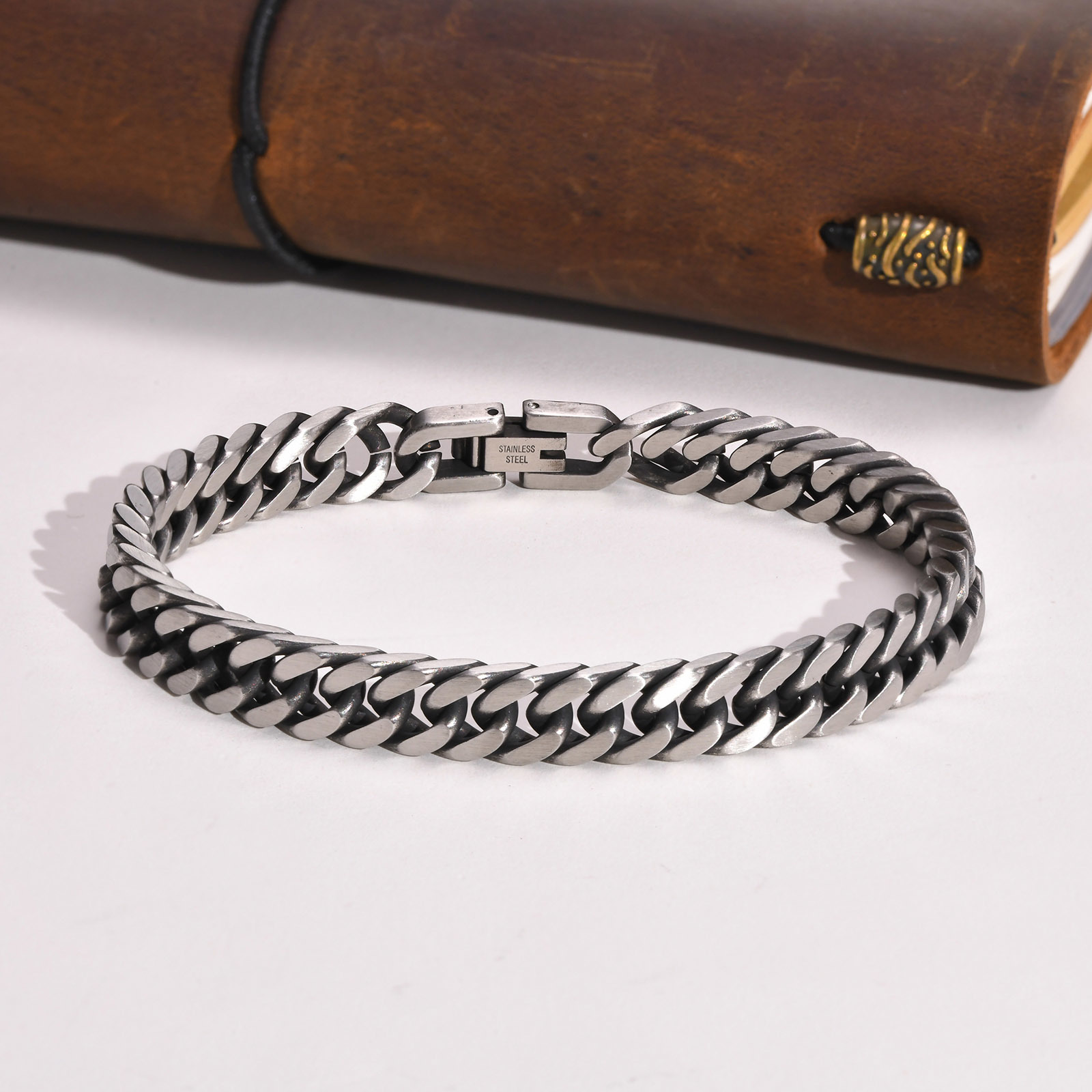 Vnox Chunky Retro Cuban CHAIN  - Vintage Fashion Retro Outfit บทวิจารณ์และราคา