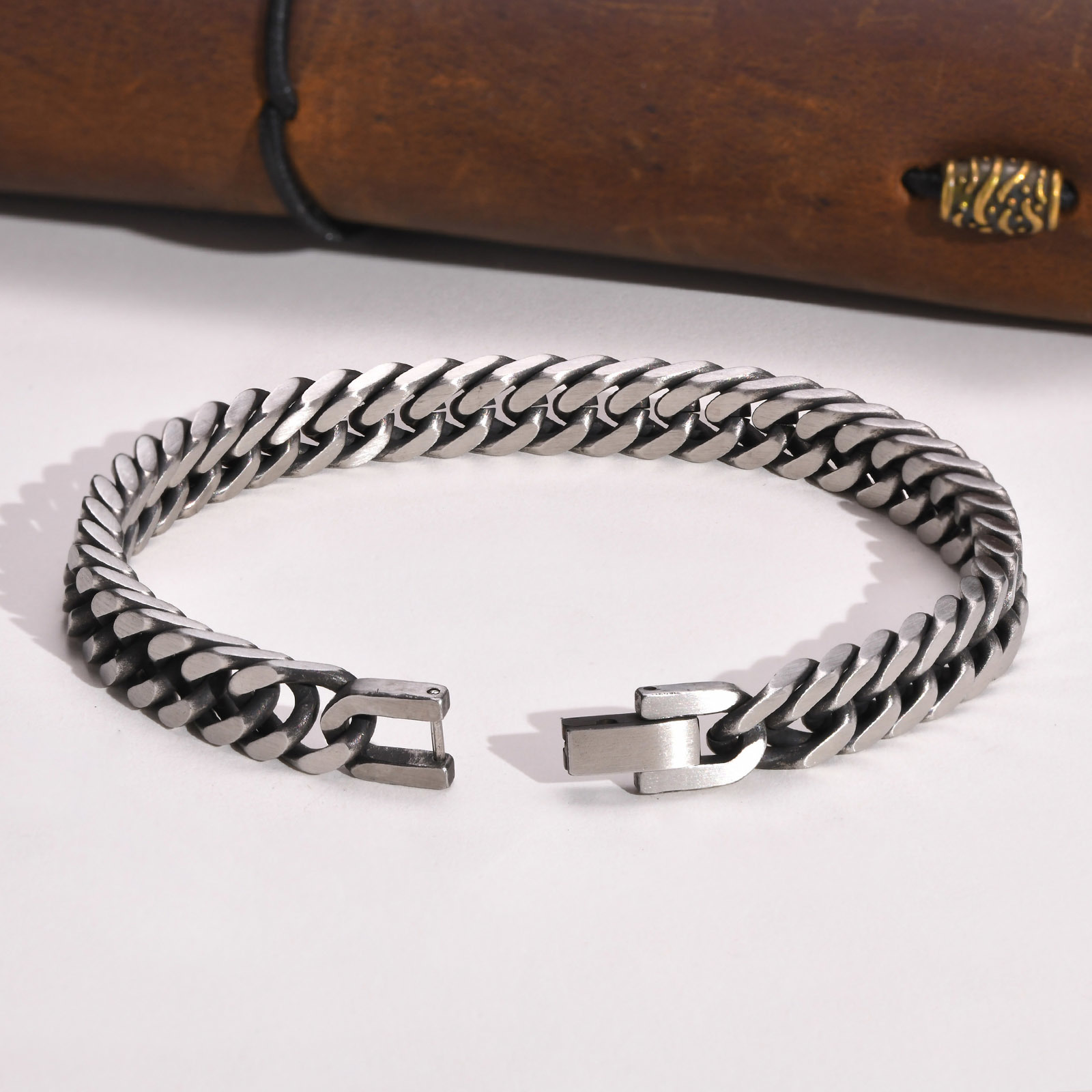 Vnox Chunky Retro Cuban CHAIN  - Vintage Fashion Retro Outfit บทวิจารณ์และราคา