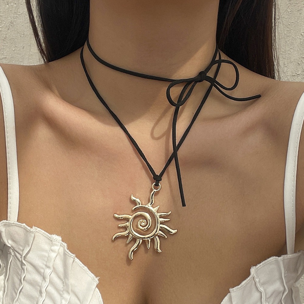 แฟชั่นวินเทจชิคซันรูปสร้อยคอจี - Vintage Fashion Vogue บทวิจารณ์และราคา