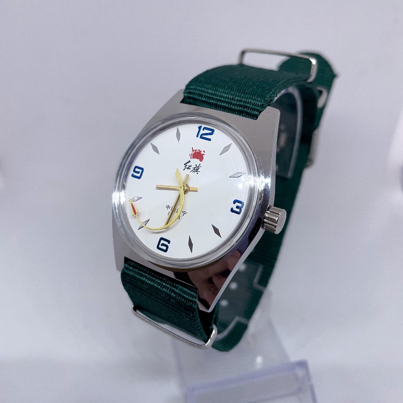 เรด แฟล็ก เซิร์ฟ เดอะ พีเพิล น - Vintage Fashion Watches บทวิจารณ์และราคา