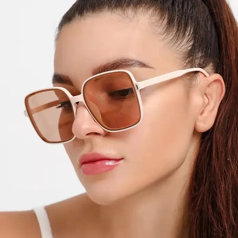 แว่นกันแดดทรงสี่เหลี่ยมขนาดใหญ - Vintage Fashion Female บทวิจารณ์และราคา
