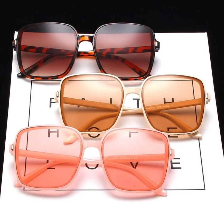 แว่นกันแดดทรงสี่เหลี่ยมขนาดใหญ - Vintage Fashion Female บทวิจารณ์และราคา