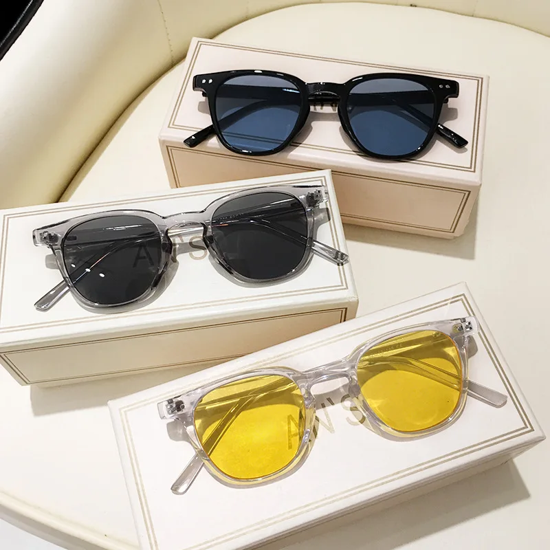 แว่นกันแดดทรงสี่เหลี่ยมวินเทจ  - Vintage Fashion Female บทวิจารณ์และราคา