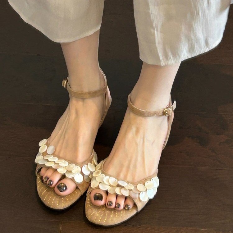 รองเท้าแตะผู้หญิงแบบสวมประดับม - Vintage Fashion Female บทวิจารณ์และราคา