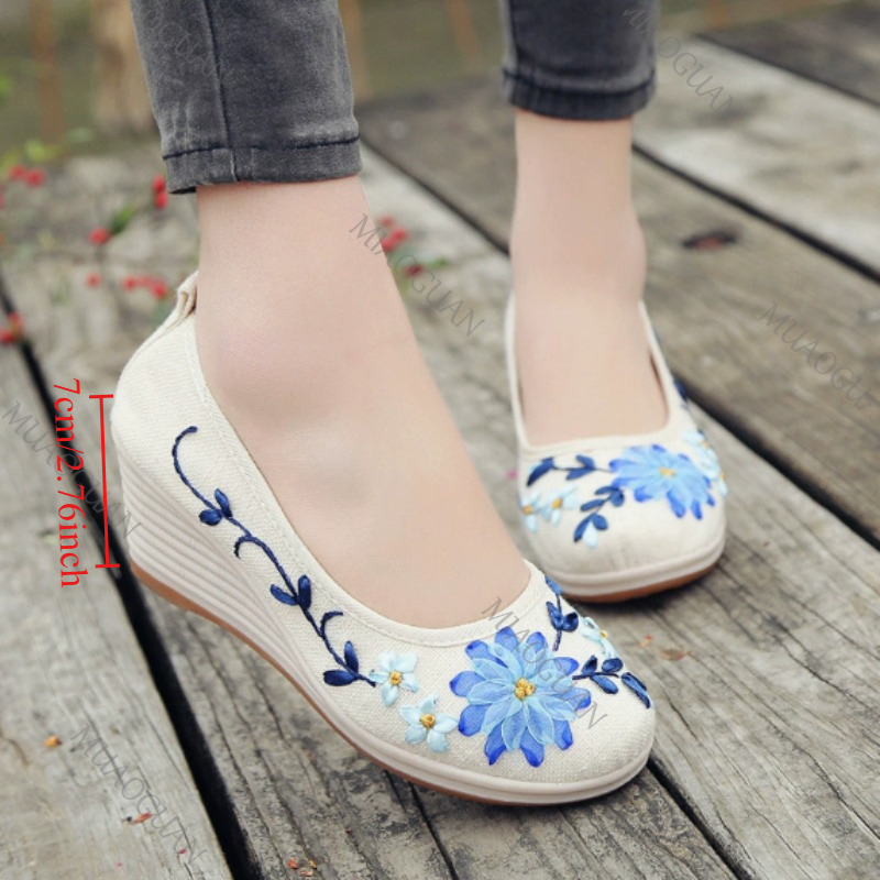 รองเท้าส้นเตารีดปักลายสำหรับผู - Vintage Fashion Female บทวิจารณ์และราคา